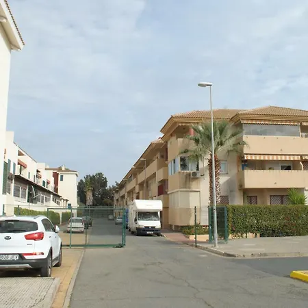 Calle Fundadores Apartment