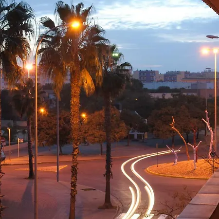 Calle Fundadores Apartment *